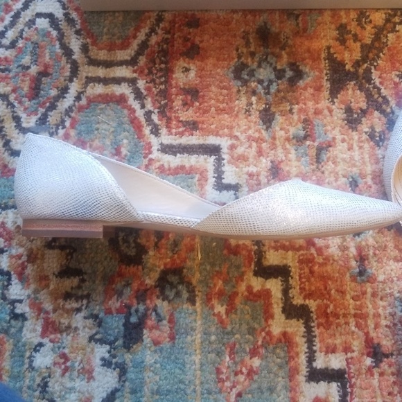 Marc Fisher flats - Picture 2 of 3